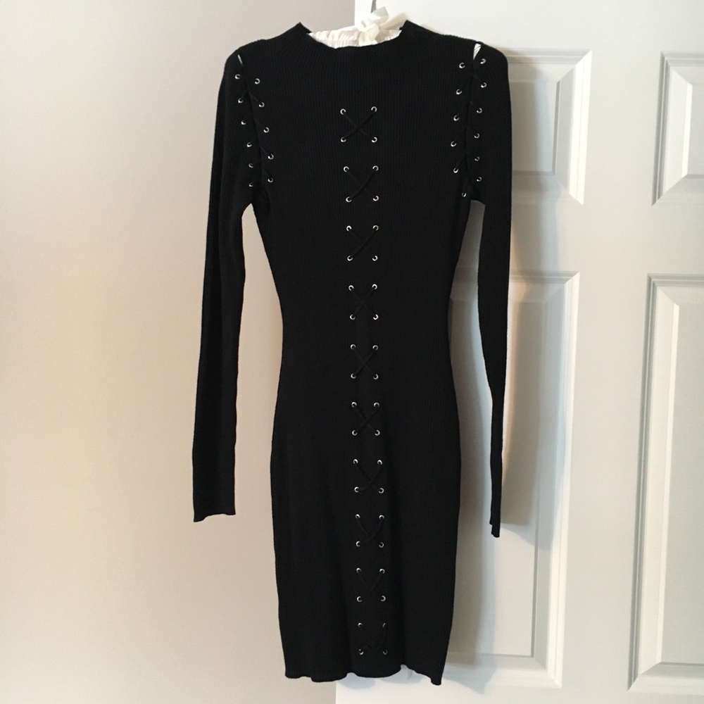 Derek ❤️ Heart bodycon dress with sexy detailing